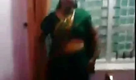 அது ஒரு பரத்தையர்! பயன்படுத்த உங்கள் அதிகாரம் ஒரு புதிய ஆசிரியர் செக்ஸ்